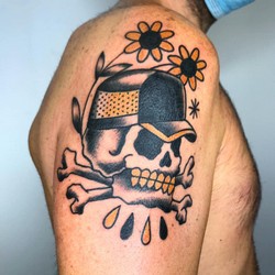 skull-flowers-tattoo.jpg