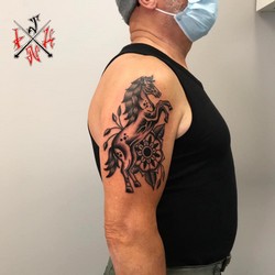 traditional-horse-tattoo.jpg
