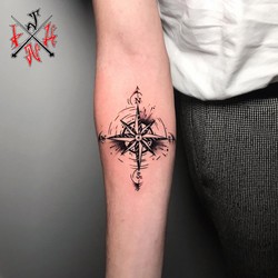 windrose-tattoo.jpg